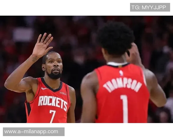 火箭半场苦战落后活塞7分杜兰特表现抢眼申京状态低迷奥萨尔阿门合力贡献16分