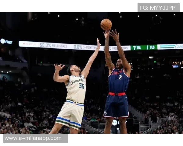 小卡首节表现抢眼9投4中斩获10分5篮板罚球全中助力球队攻势